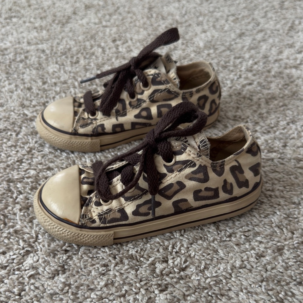 Toddler girls Converse all star neutral leopard cheetah brown shoe sneakers sz 8
